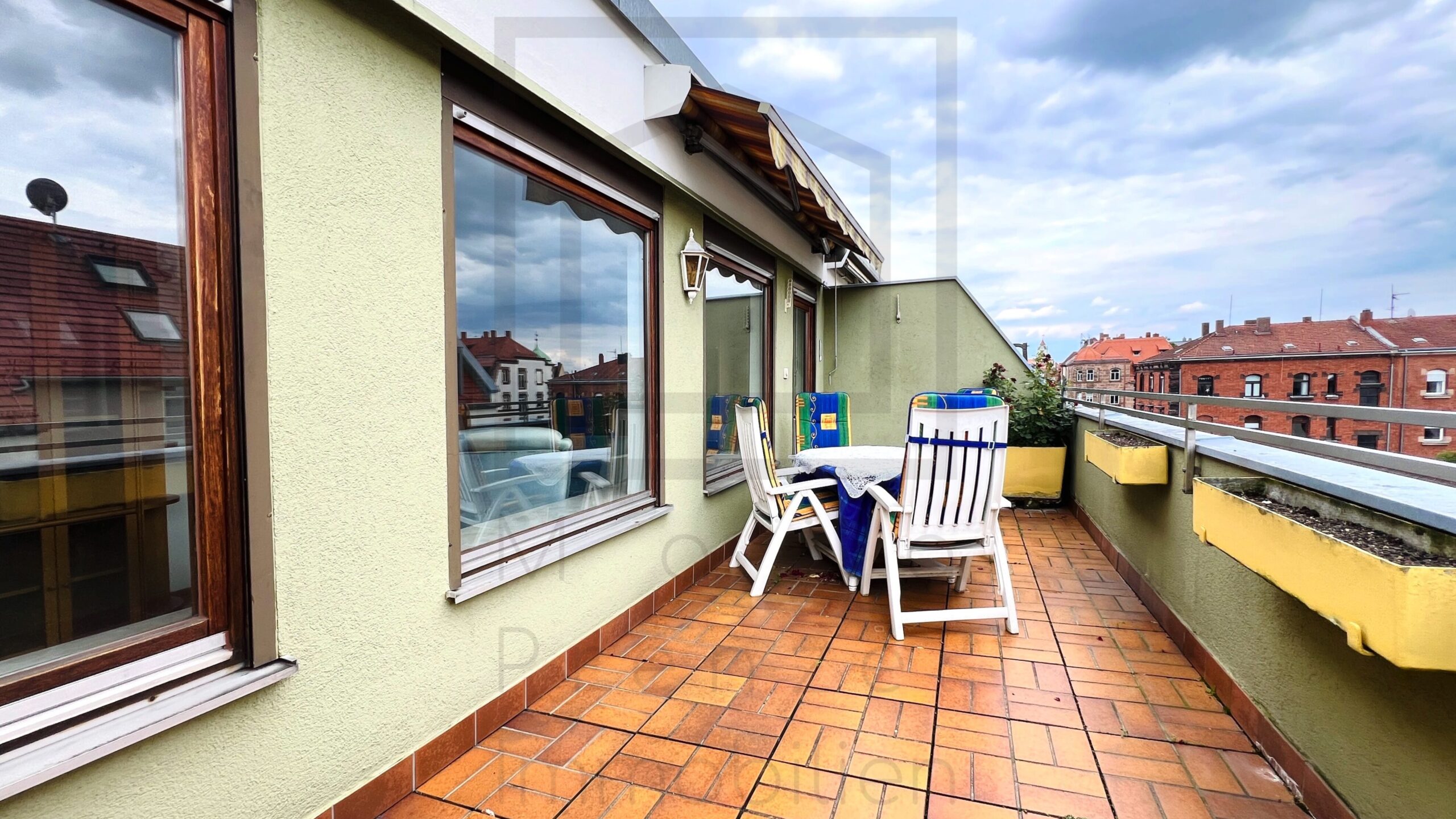 2 Zimmer Dachterrassenwohnung zum Kauf in Nürnberg-Johannis von Maja Prenzel Immobilien Immobilienmaklerin in Fürth: Dachterrasse